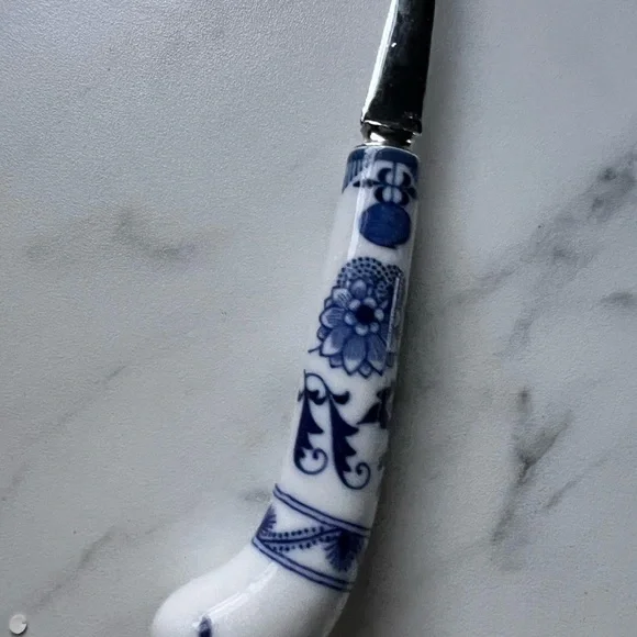 Sheffield England  Danube Porcelain Handle Slotted Onion 10” Serving Spoon - Picture 5 of 8